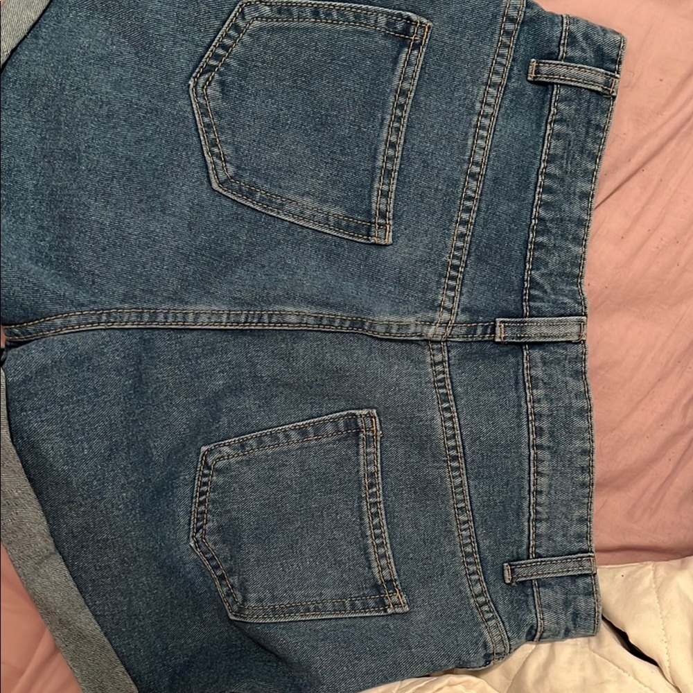 Casual Blue Denim Cut-Off Jeans